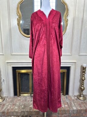 Vintage 70s Kaftan Maxi Dress Velvet Whimsigoth Old Hollywood Claret